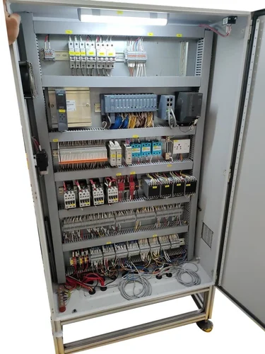 Three Phase 415 V Automatic PLC PANEL Upto 6300 A IP55