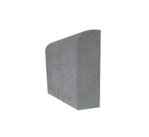 15833-319_image_0.jpg Concrete Kerb Stones 300 x 300 x 100 mm
