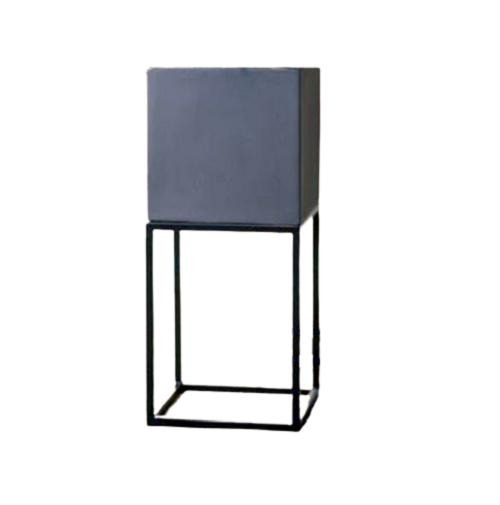 16790-101_image_0.jpg Amrit Matri Polyethylene Stand Planter Black