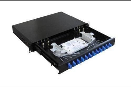 15640-60_image_0.jpg Rugged White Plastic Horizontal Fibre Optic Splice Closure