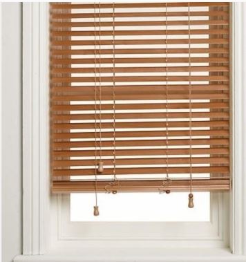 15937-1423_image_0.jpg Blinds Venetian Blind Wooden