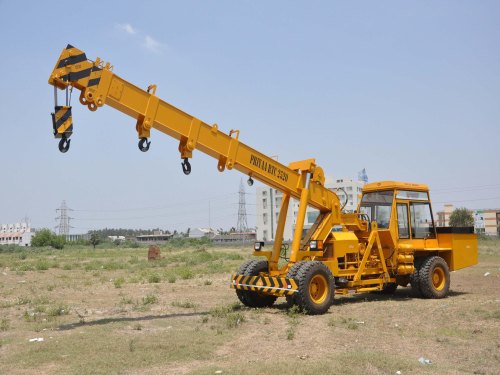 15957-3604_image_0.jpg PRIYAA Hydraulic Truck Mounted Crane 363 Nm at 1200 RPM RTC 2520 - 3 Part Boom