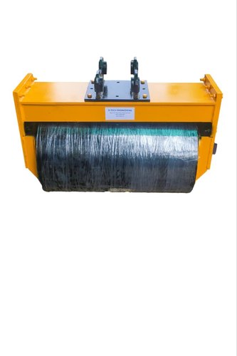 16001-639_image_0.jpeg D TECH ENGINEERING Slope Vibratory Compactor 625 kg SVC01