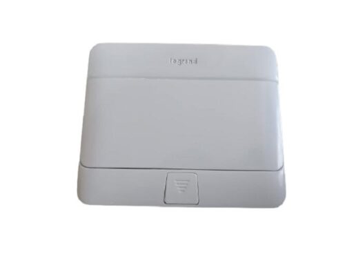 16110-311_image_0.jpg Legrand 4 M Electric Pop Up Box