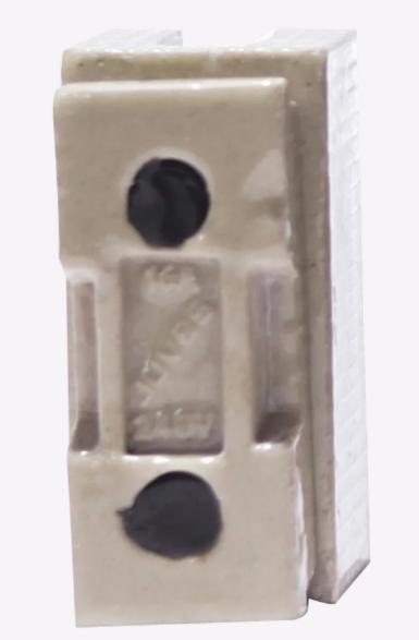16139-883_image_0.jpg 240 V Metal Kit Kat Fuses