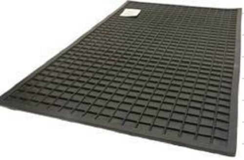 16198-560_image_0.jpg Electrical Rubber Mats 1 - 10 m