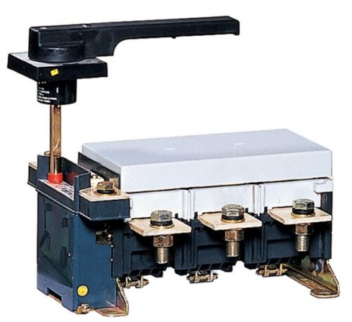 Three Pole Isolators