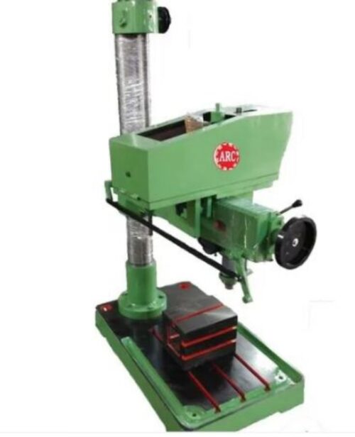 16323-708_image_0.jpg 25 mm Pillar Drilling Machine 230 mm MT3