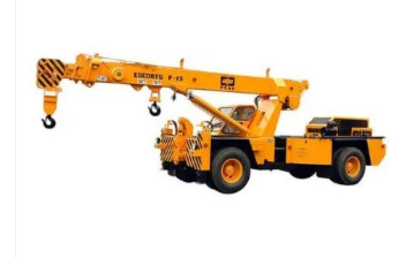 ESCORTS F-15 Mobile Hydraulic Engine Crane