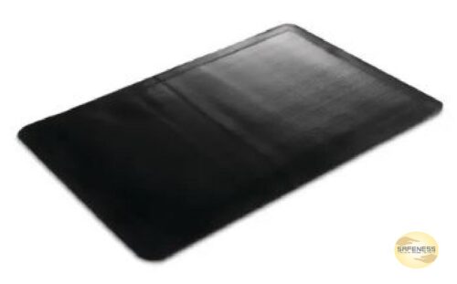 16820-172_image_0.jpg SAFENESS Black Electrical Rubber Mats 3 m