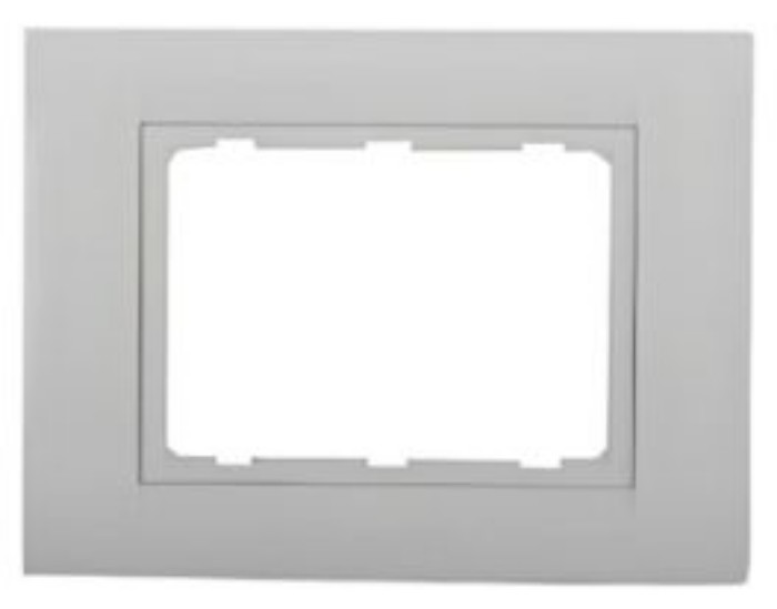 16855-445_image_0.jpg PAL CABLES 3 Module White Modular Switch Plate Cover