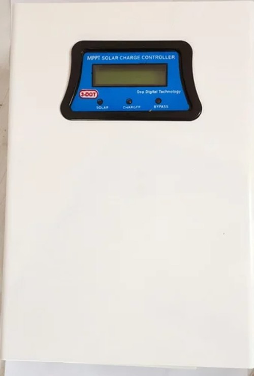 17016-3223_image_0.jpg 3-DOT SCC02 MPPT 12 V 40 A Solar Charge Controller