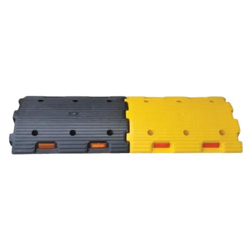17153-5008_image_0.jpg Plastic Speed Breaker Black and Yellow