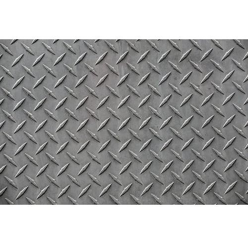 17253-4709_image_0.jpg Steelloys 10 mm E250 MS Chequered Plates 1500 mm Tear Drop