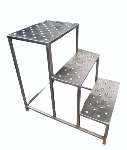 17269-4829_image_0.jpg TECHNOCRATS TAC0-10 Three Foot Step Stainless Steel 263 x 165 x 25 mm