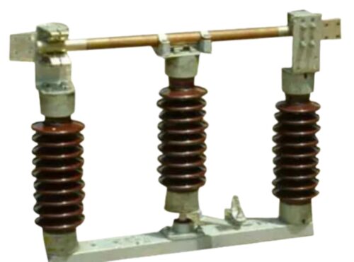 17295-393_image_0.jpg Three Pole Isolators 200 A